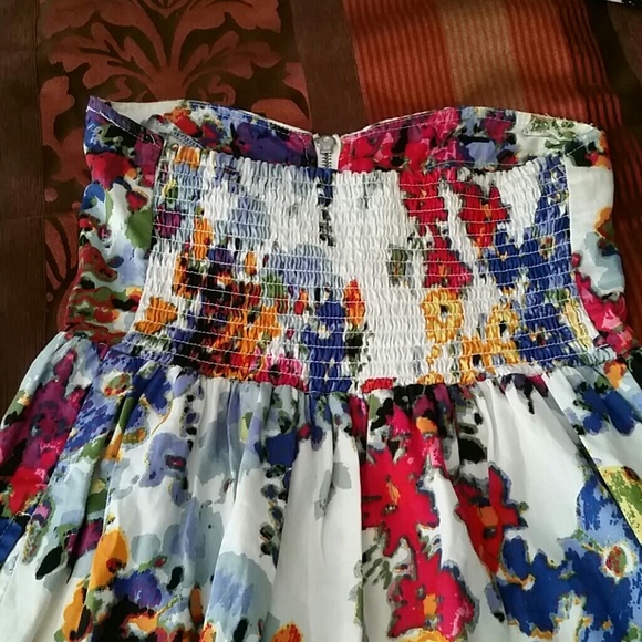 Strapless Spring Shirt - Picture 3 of 3