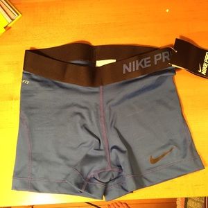 Nike Pro