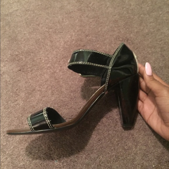 Python & black sandal - Picture 2 of 4