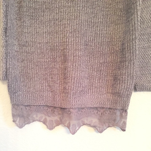 FOREVER 21 - Picture 2 of 3