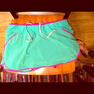 Nike running Dri-fit skirt/shorts