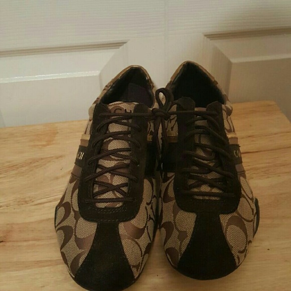 Shoes - Picture 4 of 4