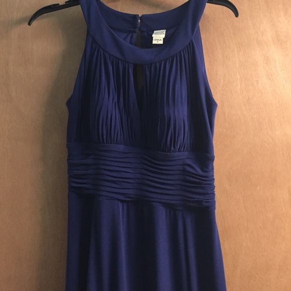 Long Semi-Formal/Formal Gown