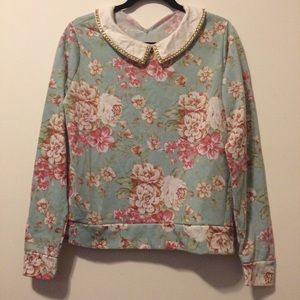 Collard sweater top