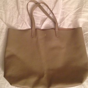 Cuyana tote