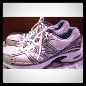 Women's NEW BALANCE 470 v2 running shoes size 9B