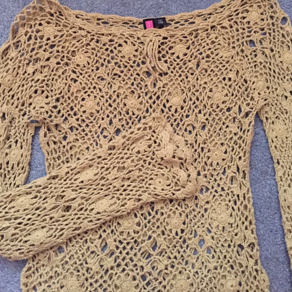Vintage beautiful crochet tunic top