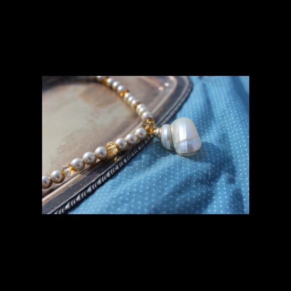 Handmade Pearl and Sea Shell Necklace - Picture 3 of 3