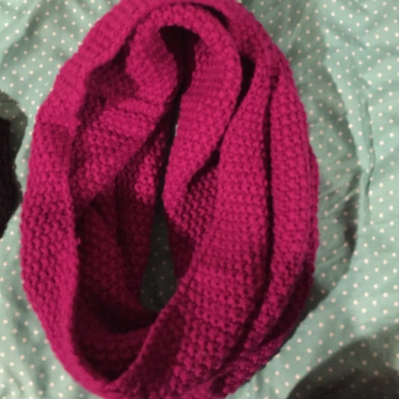 Infiniti Scarf