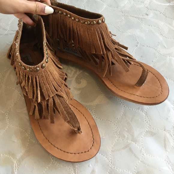 steve madden brown fringe sandals with studs