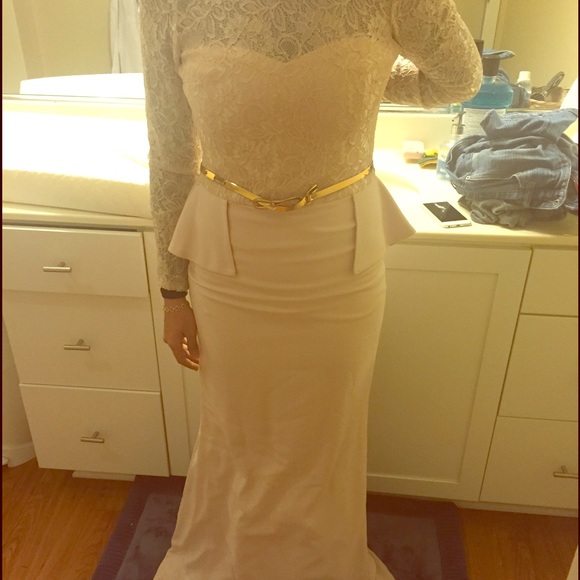 A Lace Formal Dress