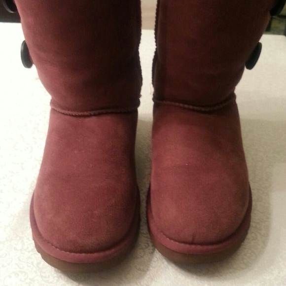 Bailey uggs - Picture 2 of 2