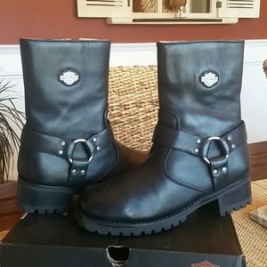 ***Newly REDUCED!! Harley Davidson Harness Boots