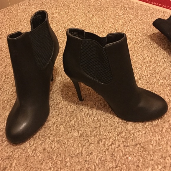 ALDO Shoes - Aldo Leather Heels