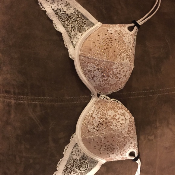 pretty bra
