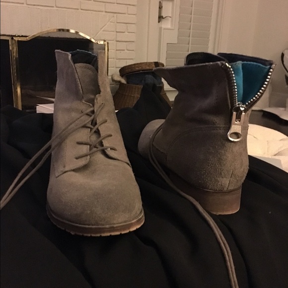 Steve Madden boots- size 10