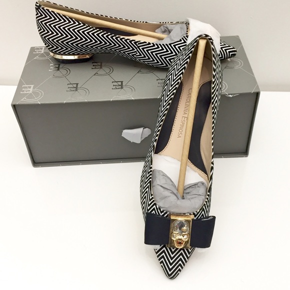 🆕Black and white chevron skull flats