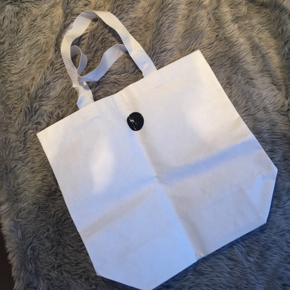 Brand new rare lululemon shopping bag
