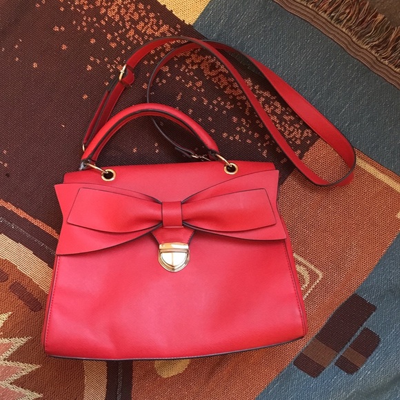 red bow bag