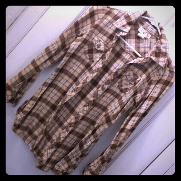 Comfy, warm, skater flannel shirt, earthy tones