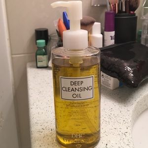 DHC Cleansing Oil
