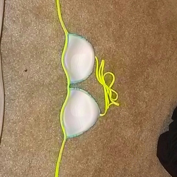 Swim suit - Picture 3 of 4