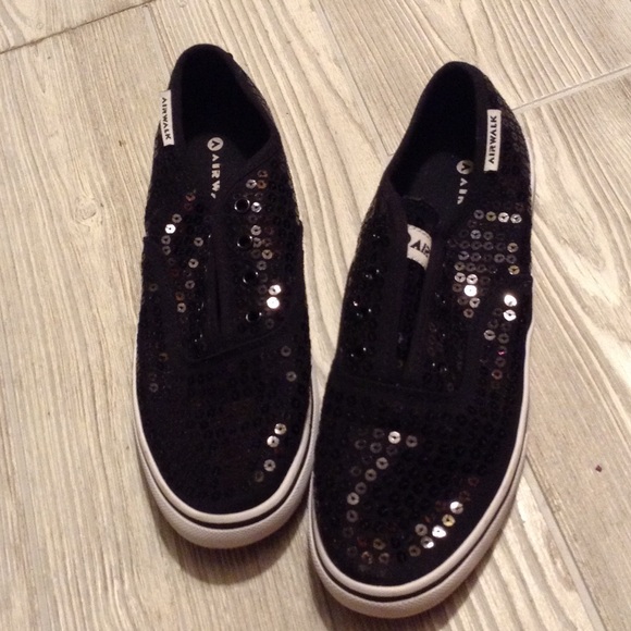 Air walk sequence shoes