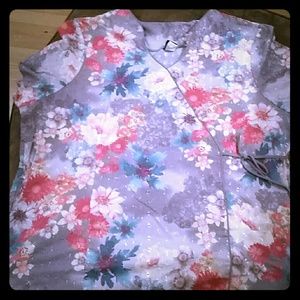 *FINAL SALE* Women's plus size scrub top