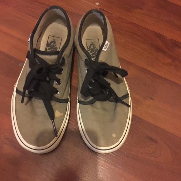 Gray & black vans with laces