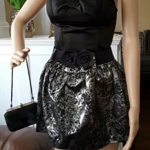 SILVER/BLK SKIRT & Corset small both best fit 4