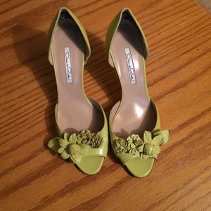 Oscar De La Renta Heels w/ linen bag  NEVER WORN