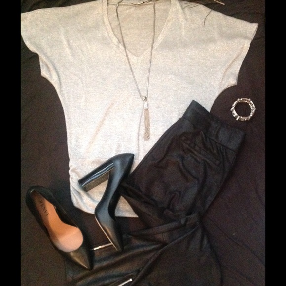Gorg Batwing Metallic Top size Small 🎯🚨SOLD🚨🚨🎯no longer available!