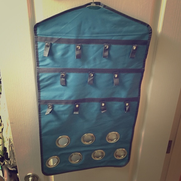 Jewelry & Scarf Organizer💕