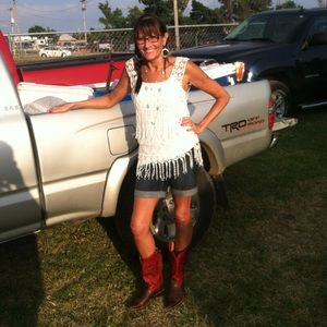 Meet your Posher, Mimi