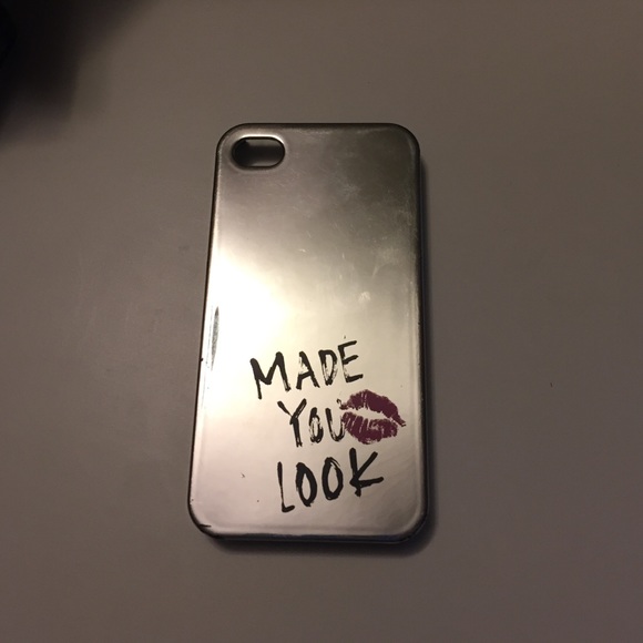 Made you look phone case!! 💋
