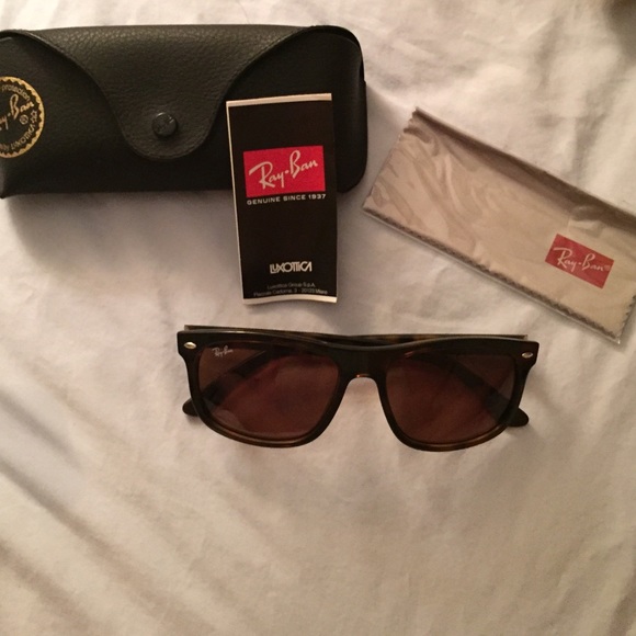 Brand new never worn ray bans. With everything.