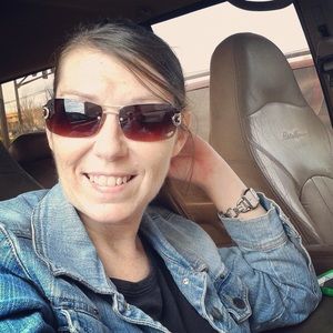 Meet your Posher, Tabitha