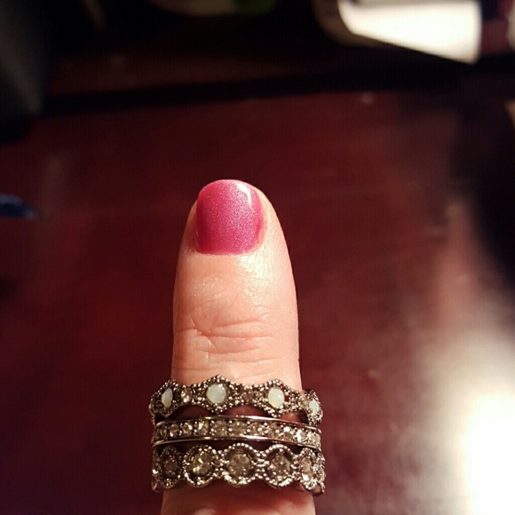 Chloe+Isabel rings