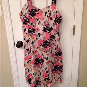 Super cute dress ✨WORN ONCE✨