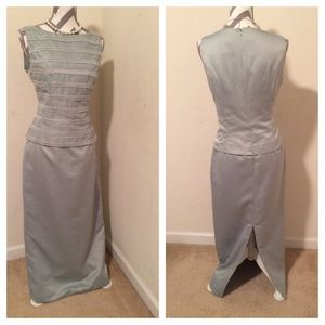 Jessica Howard sage green dress