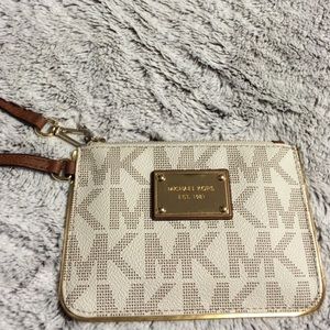 Michael Kors wristlet