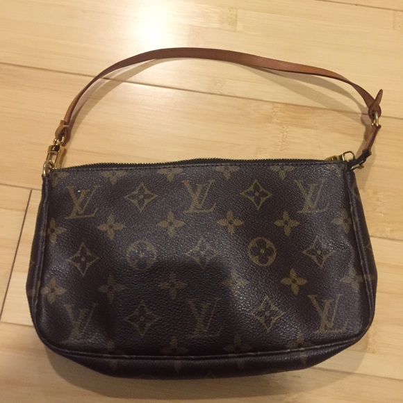Louis Vuitton Pouchette handbag