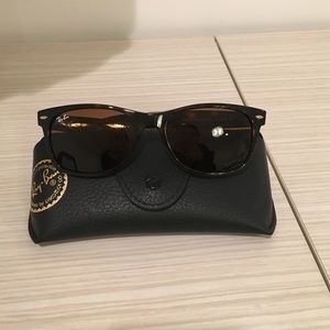 Ray Ban Wayfarer sunglasses!