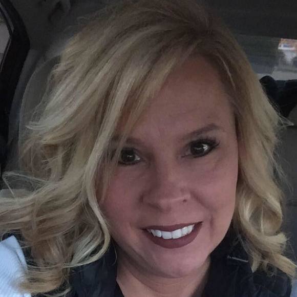 Meet your Posher, April - Picture 1 of 1