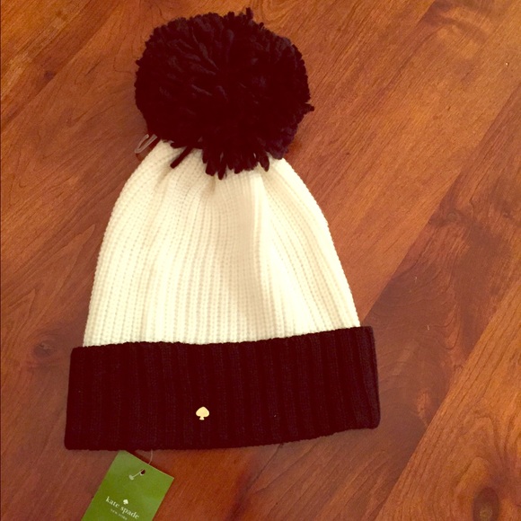 kate spade Accessories - Kate Spade Pom beanie