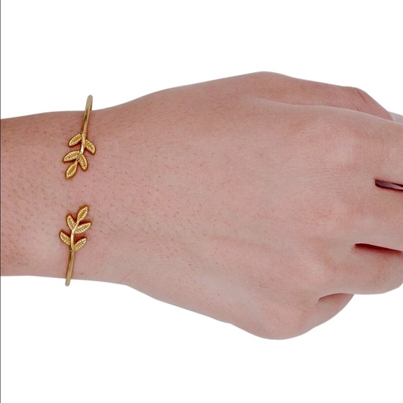 Gold Leaf Cuff Bracelet - Picture 3 of 3