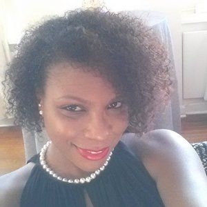 Meet your Posher, Monique