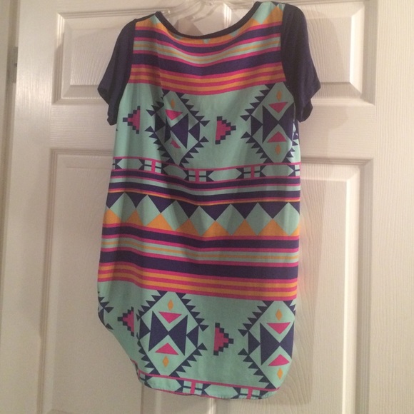Aztec top - Picture 2 of 2