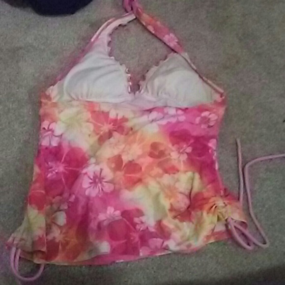 Swim suit - Picture 2 of 3