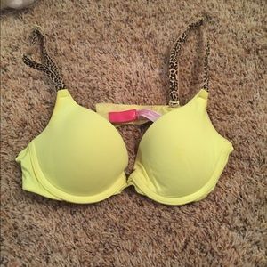 Victoria's Secret bra